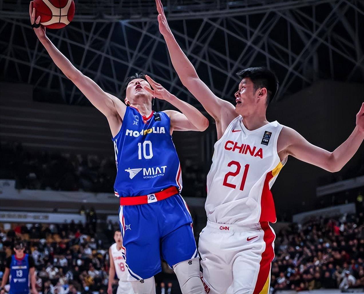 劲敌对决：CBA比赛精彩瞬间揭秘