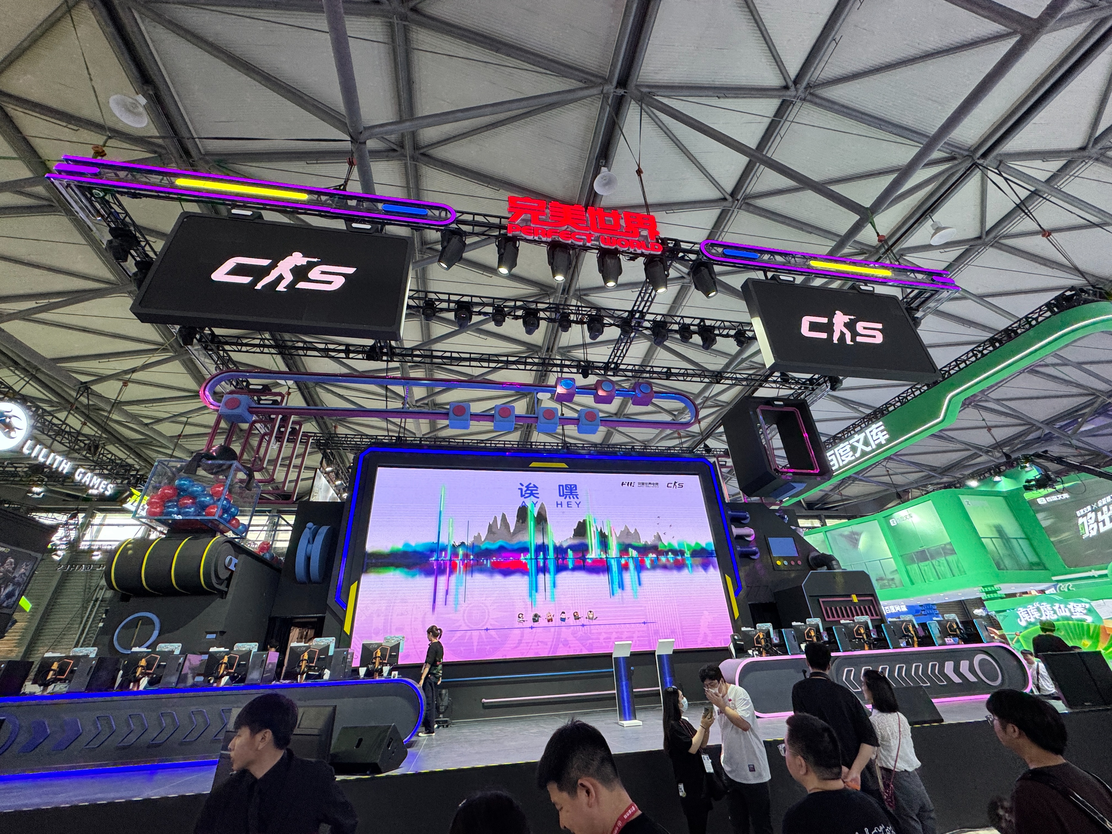 TL鏖战HKA，Caps线上压制力十足强强对话2025世界赛，技惊四座