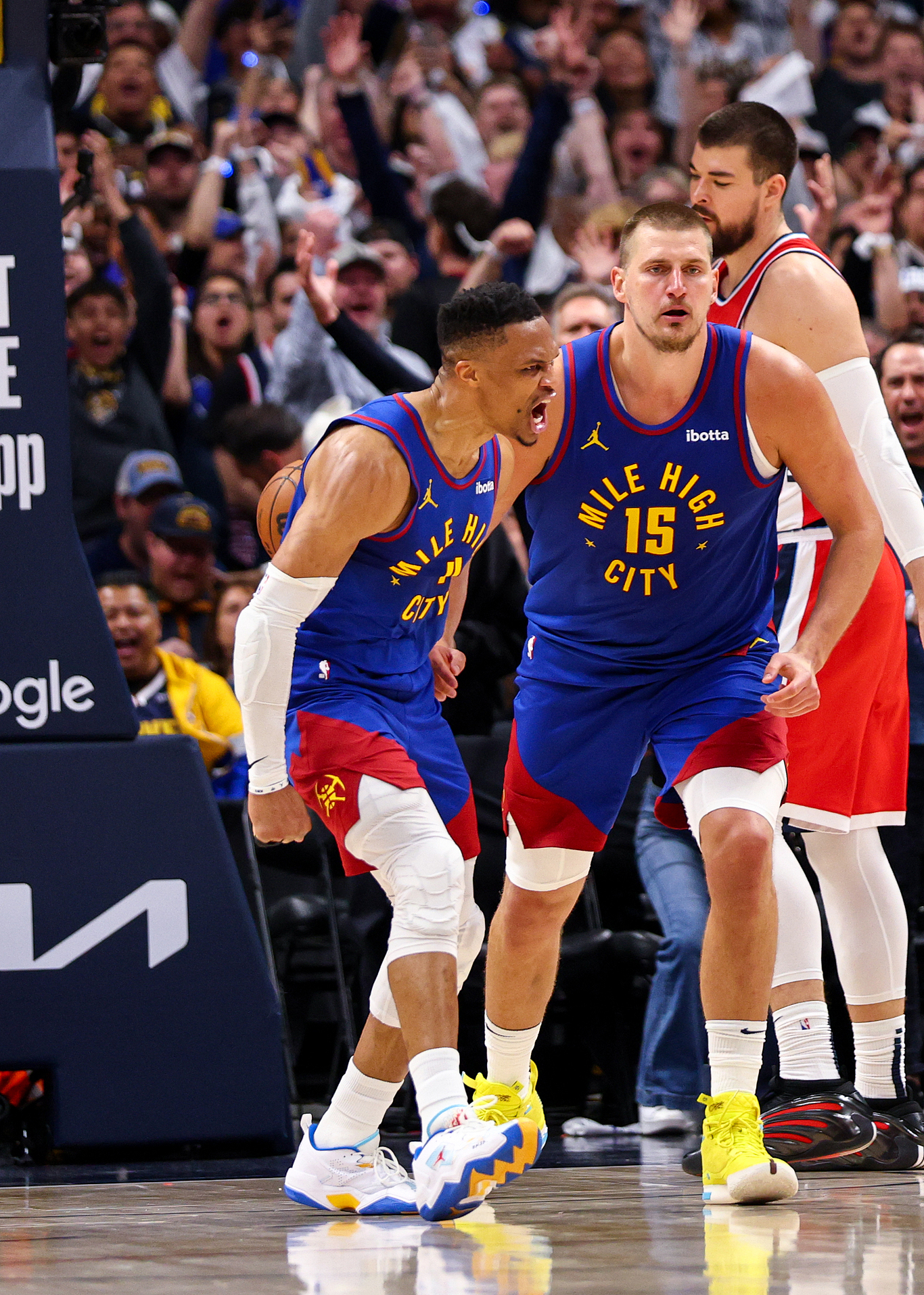 快船逆转击败掘金，晋级西部决赛