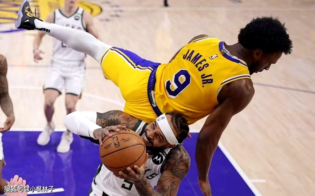 雄鹿惜败湖人，詹皇神奇表现力压对手