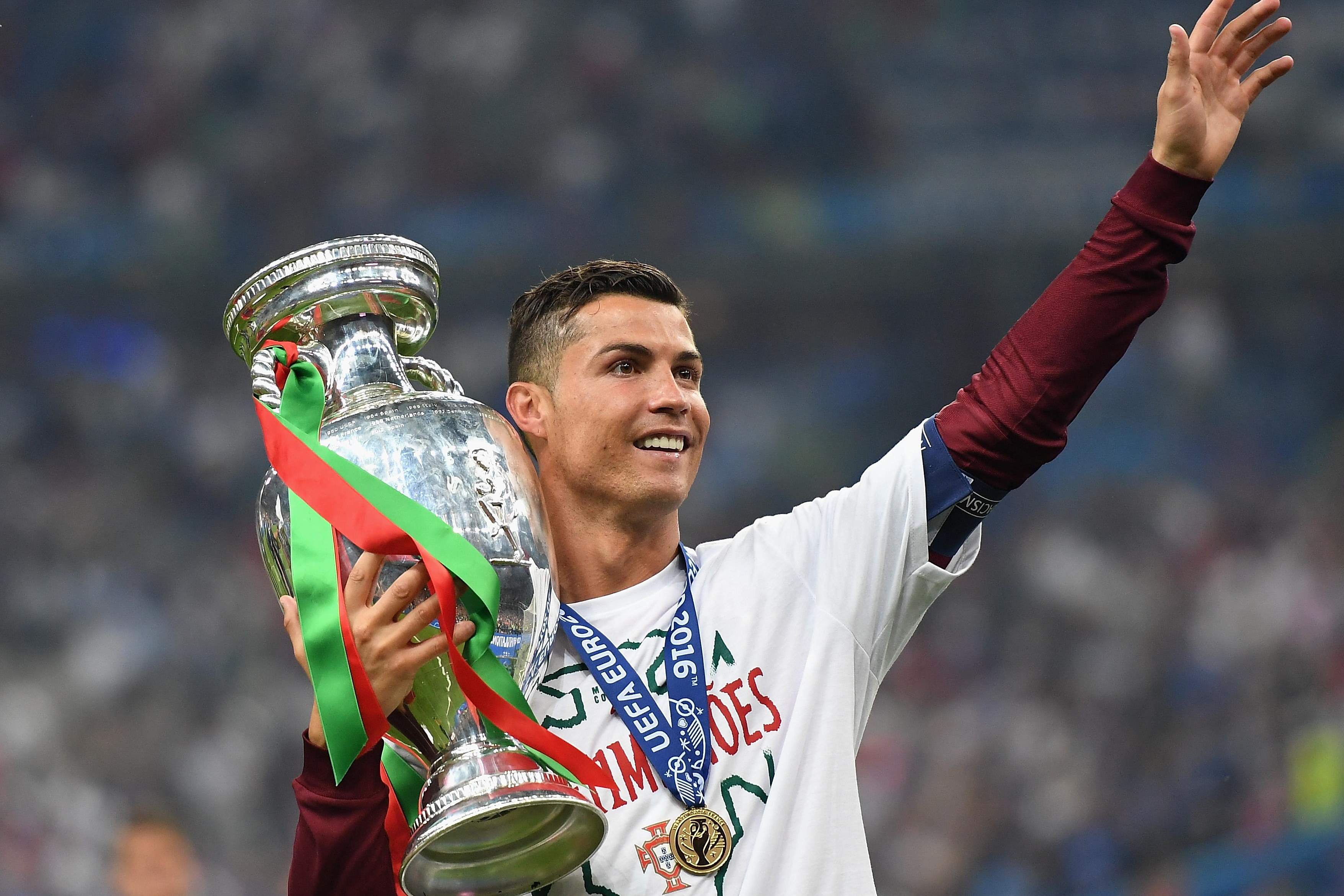 欧洲杯热门球队死磕，一胜一负取得晋级