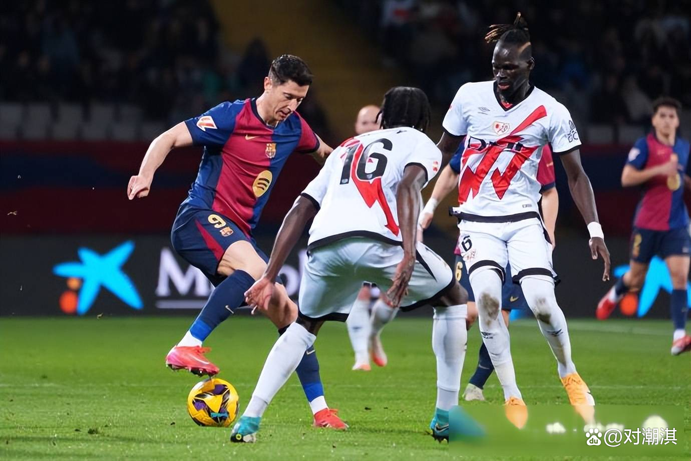 九游娱乐首页-巴列卡诺主场一球小胜梅斯塔亚,继续保持上升势头